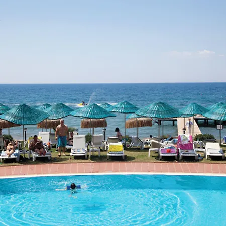 Faustina & Szálloda Guzelcamlı