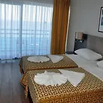 Faustina & Otel Güzelçamlı
