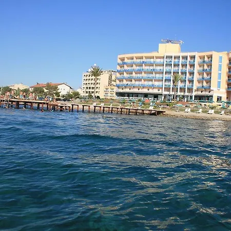 Faustina & 4* Kusadası