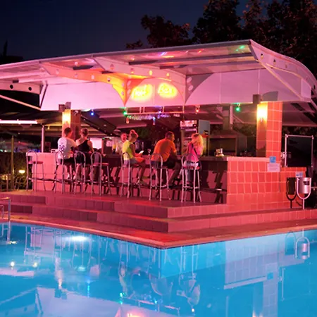 Faustina & 古泽尔坎里