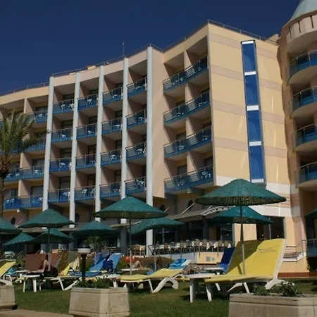 Faustina & 4* 古泽尔坎里