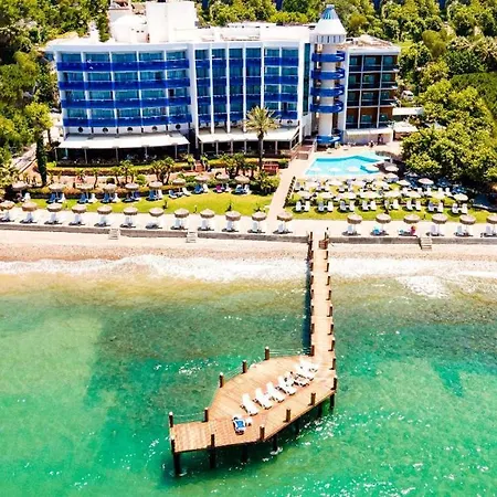 Faustina & Hotell Guzelcamlı