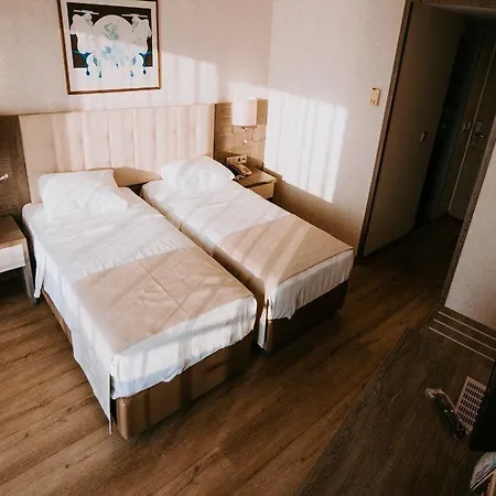 Faustina & 4* Guzelcamlı