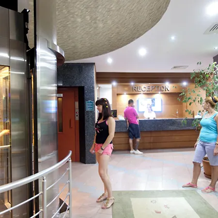 Faustina & Hotell Guzelcamlı