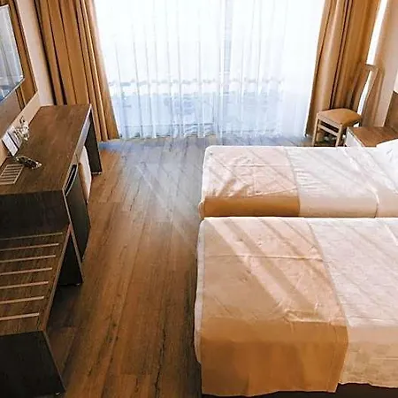 Faustina & Otel 4*