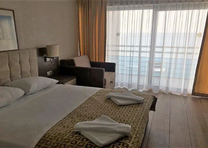 Faustina & 酒店 4*