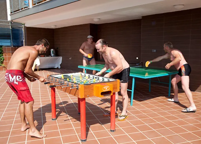 酒店 Faustina & 古泽尔坎里