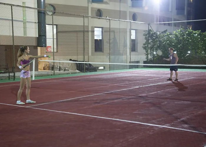 Faustina & 酒店 古泽尔坎里