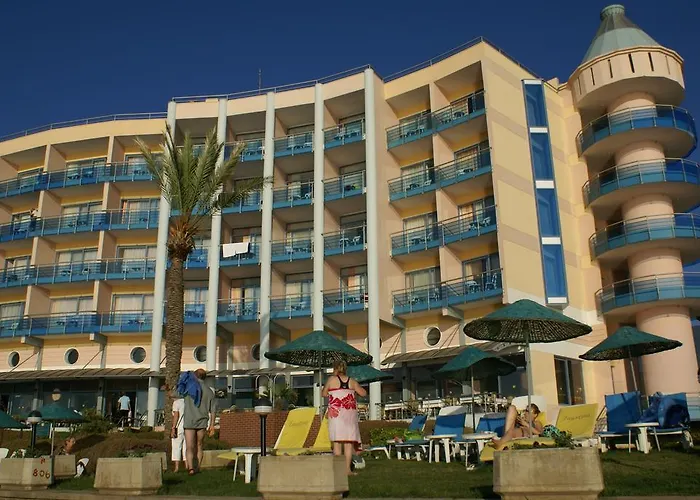 Faustina & 古泽尔坎里